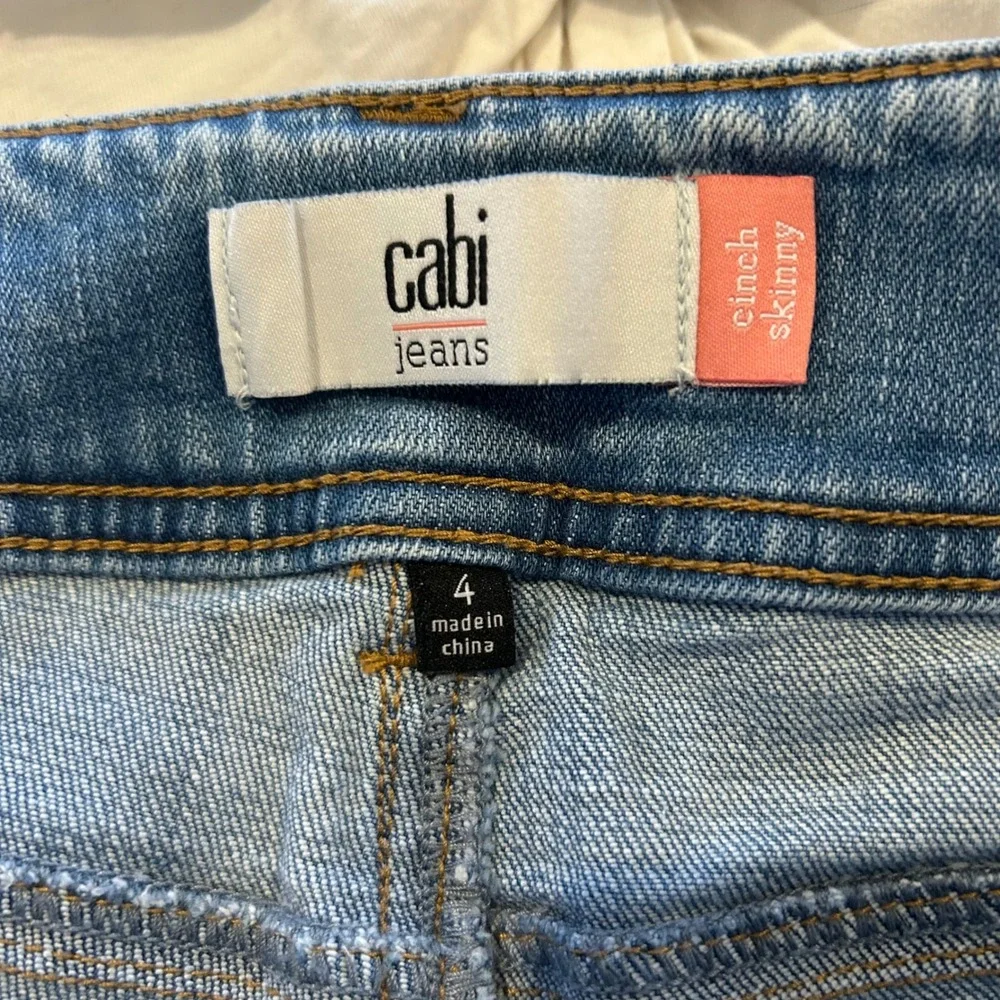 Cabi Cinch‎ Skinny Jeans Med Wash Paint Splatter Distressed Raw Hem 5492 Size 4